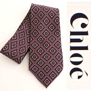 CHLOE 100% Silk Tie Blue Red Classic Medallion Print 3" Width
